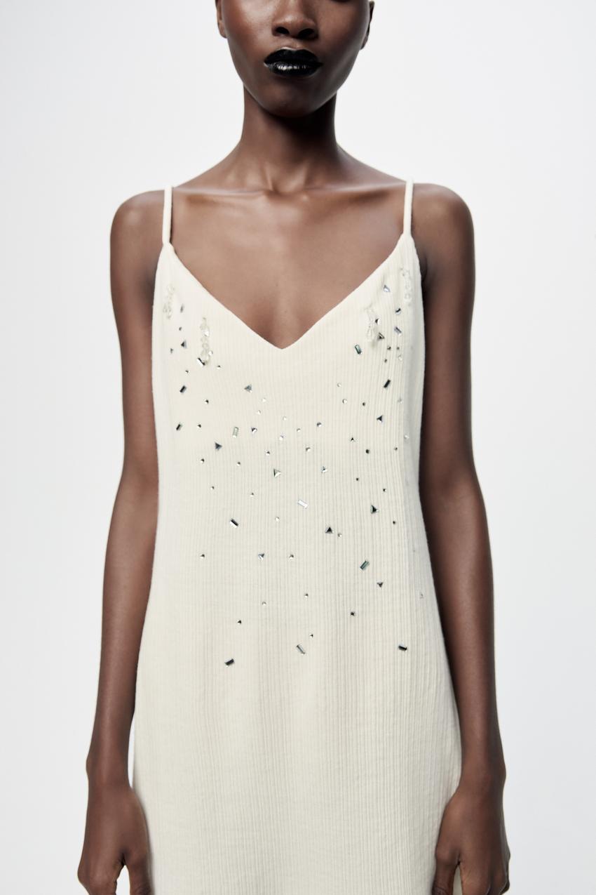 Zara Linen Collection: Enfrente o calor com estes vestidos – UFW