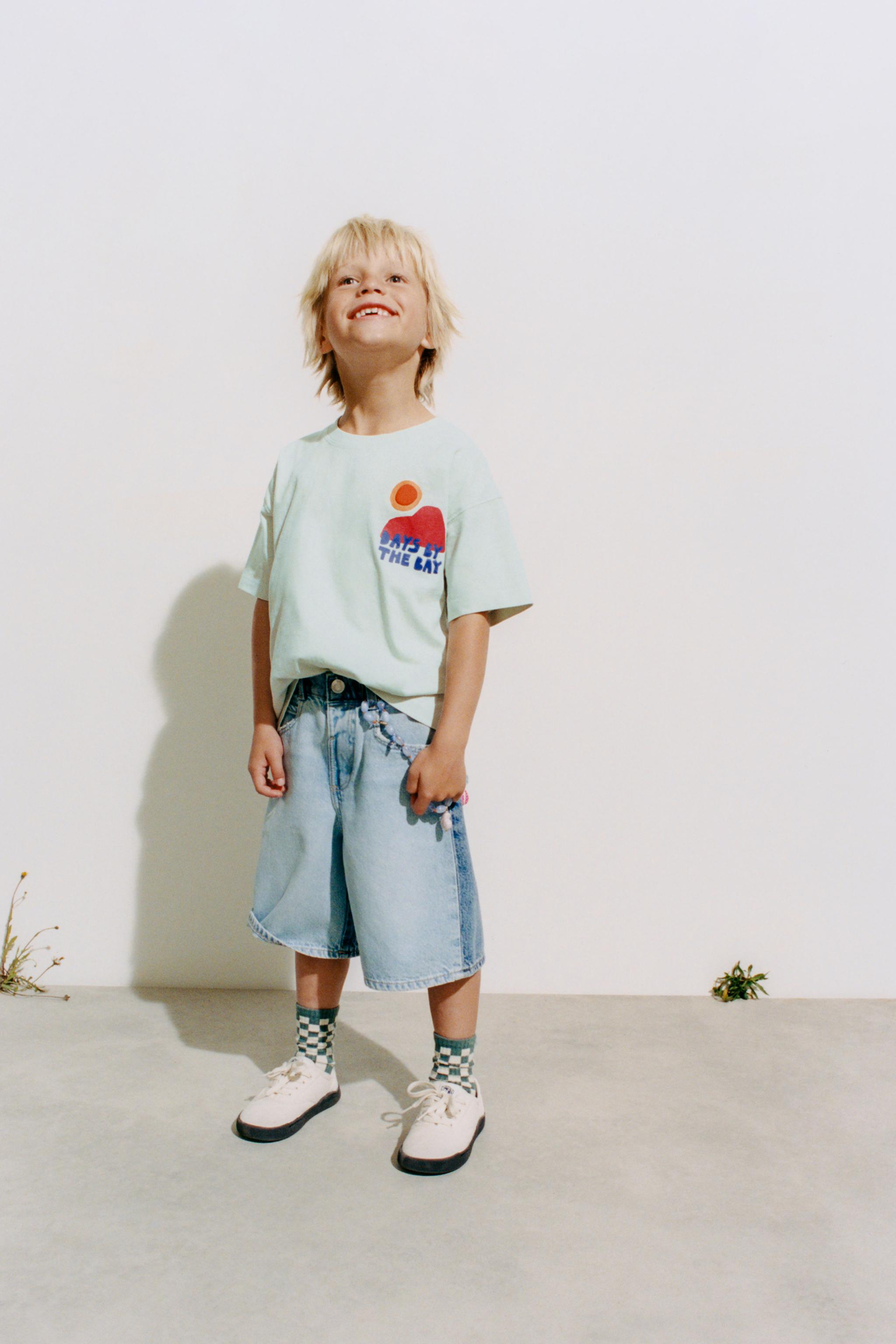 T-SHIRT TEINT EN PIÈCE À IMPRIMÉ