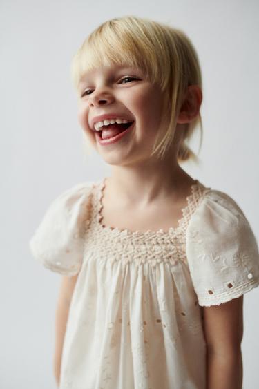 Zara FLORAL EMBROIDERY DRESS - Ecru