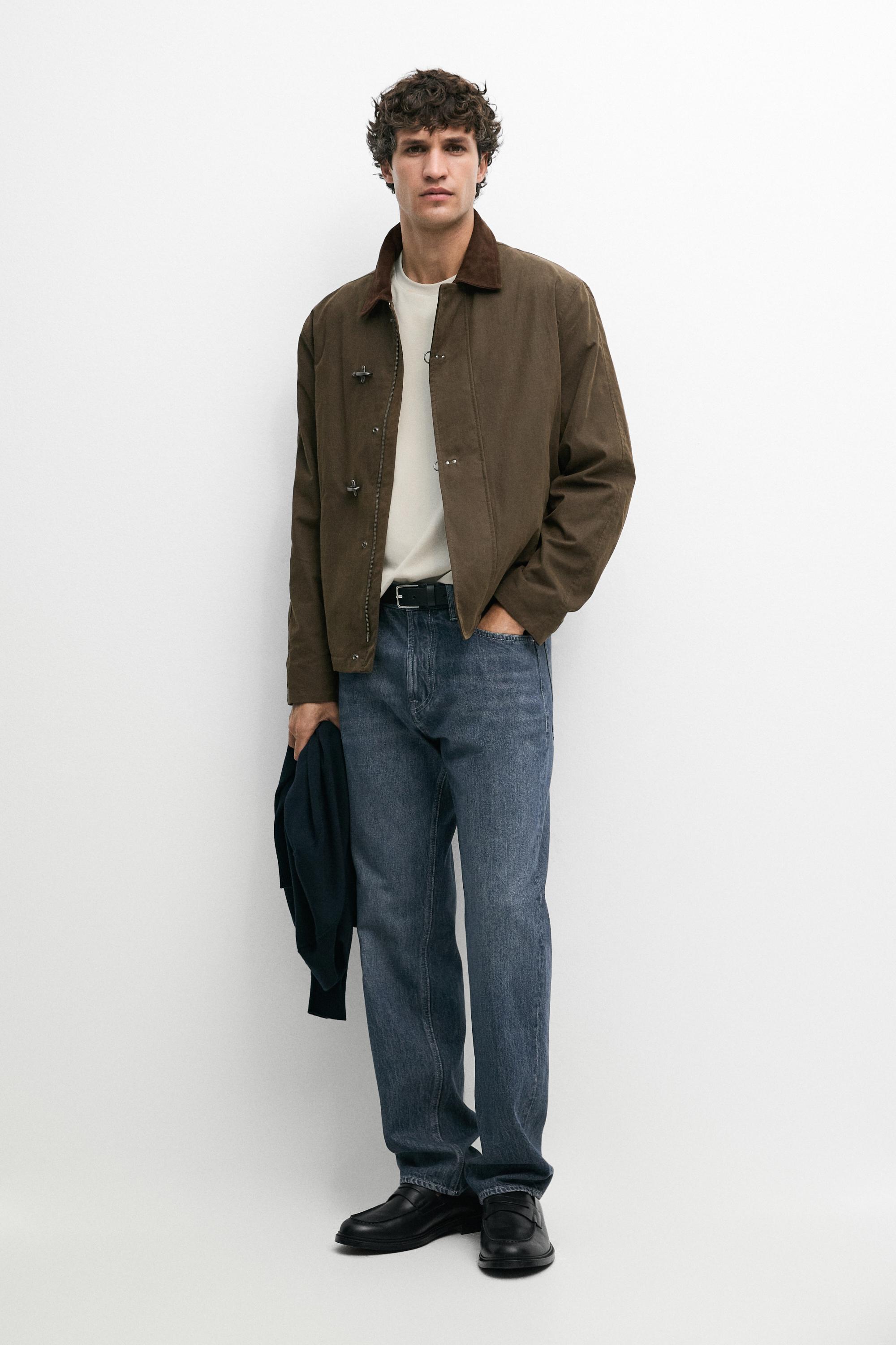 Jacket with leather collar detail
