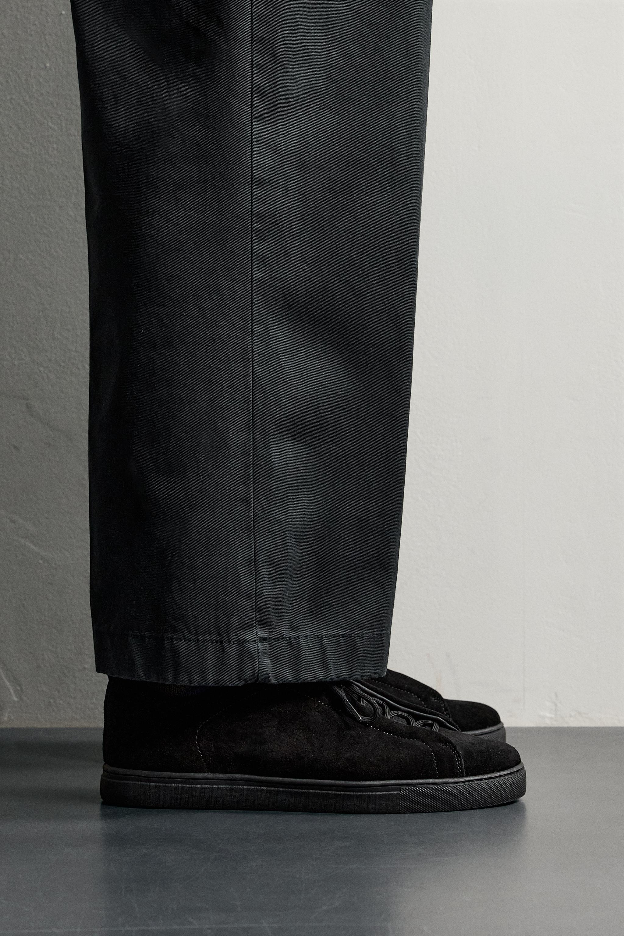 LEATHER SNEAKERS