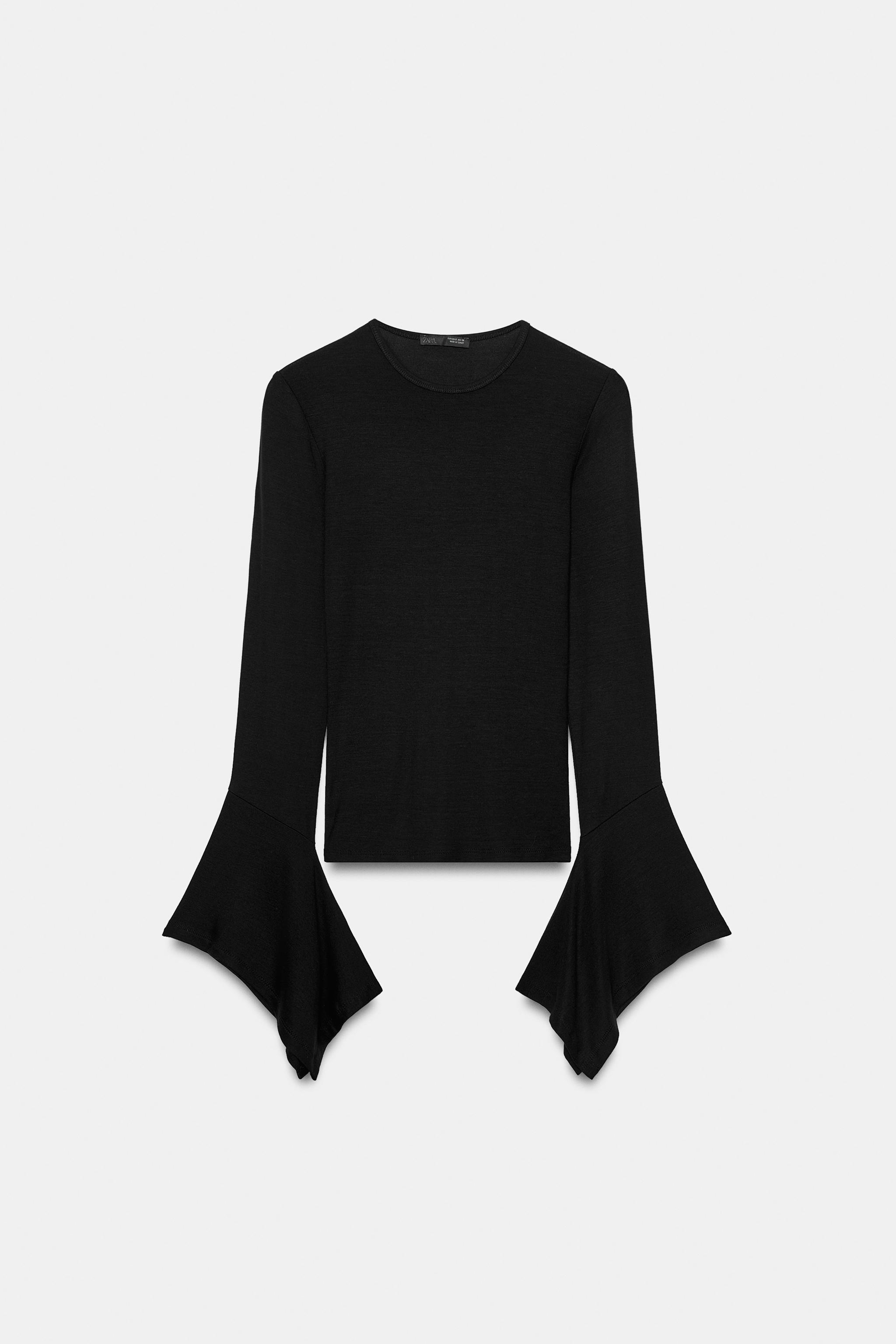 RUFFLE SLEEVE T-SHIRT