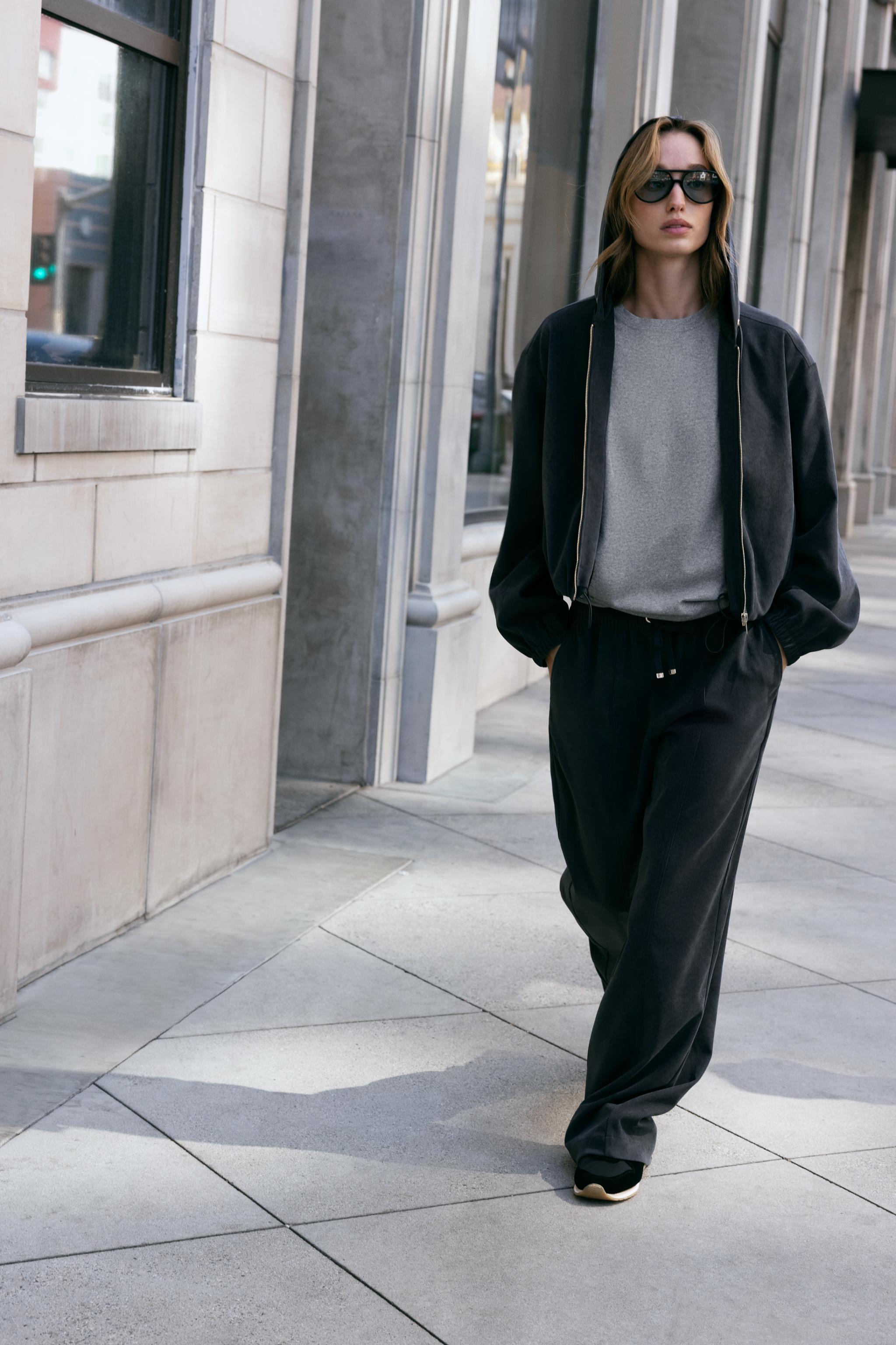 ELASTIC WAIST WIDE LEG PANTS