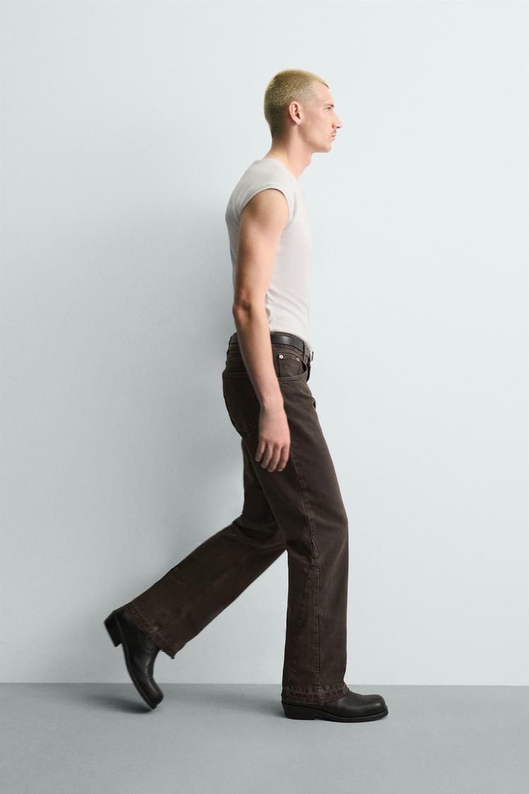 JEANS DE CORTE RECTO 6