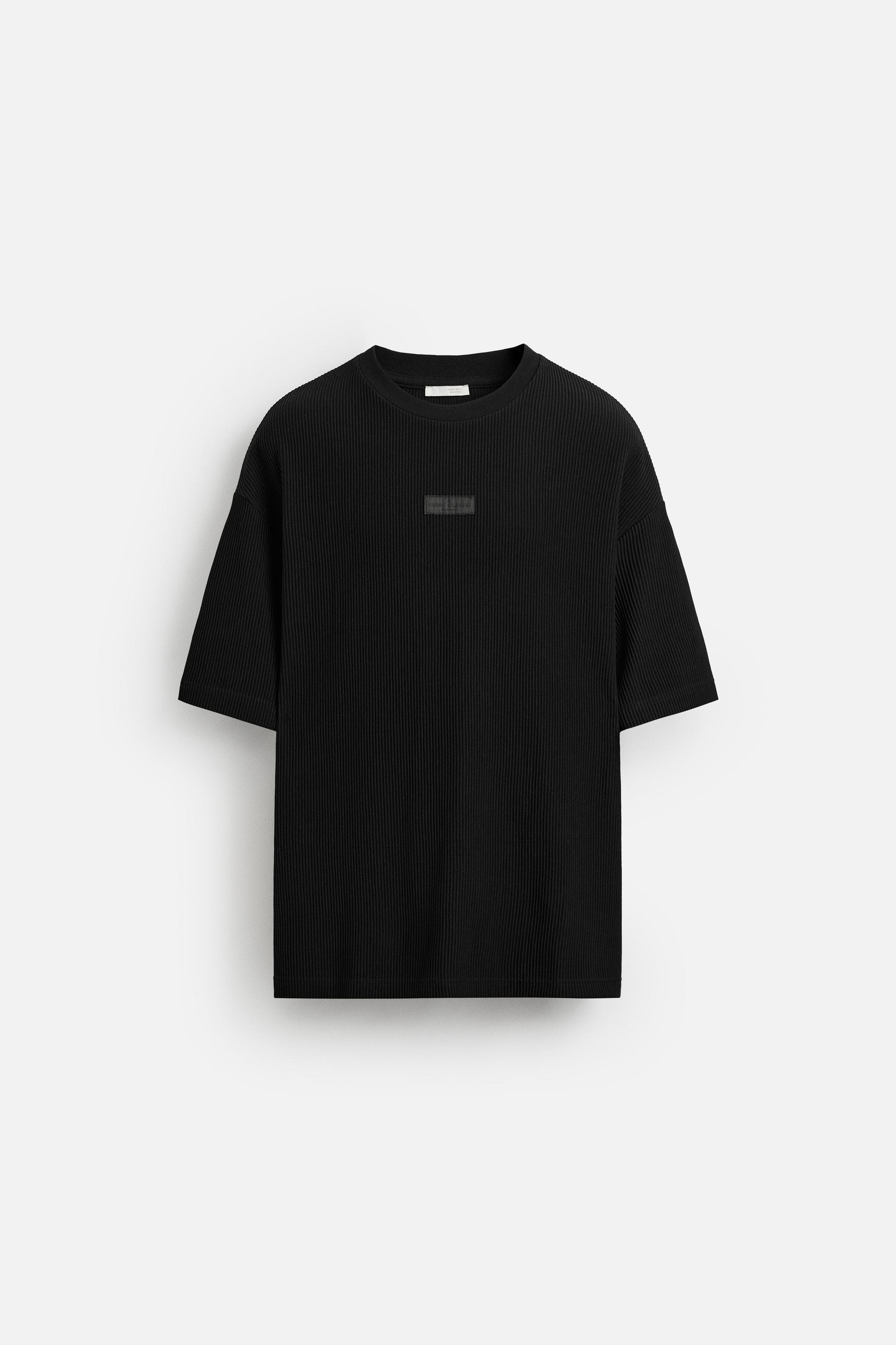 VERTICAL TEXTURED T-SHIRT