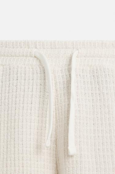TEXTURED JOGGER BERMUDA SHORTS - Ecru by Zara - Image 8