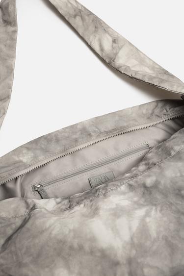 SAC EN NYLON À EFFET USÉ - Gris de Zara - Image 3