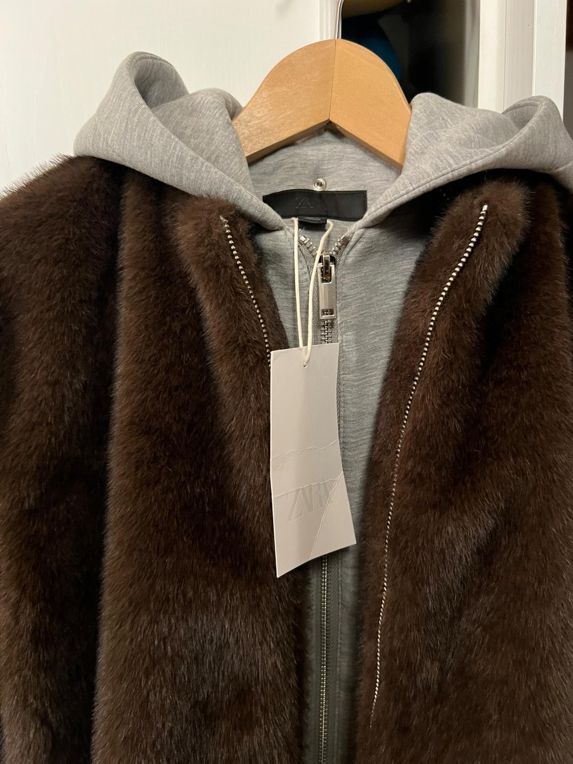 CONTRAST BOMBER JACKET WITH FAUX FUR HOODIE - Image 3