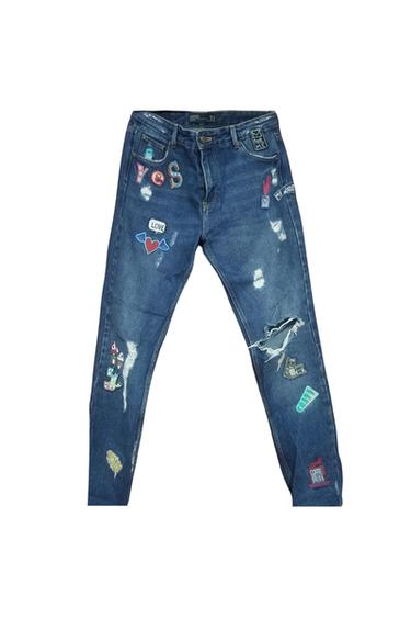 PANTALON DENIM TRF CON PARCHES