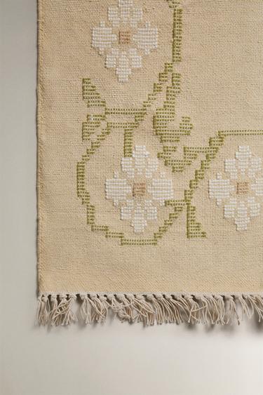 FLORAL JACQUARD RUG - Beige by Zara - Image 1