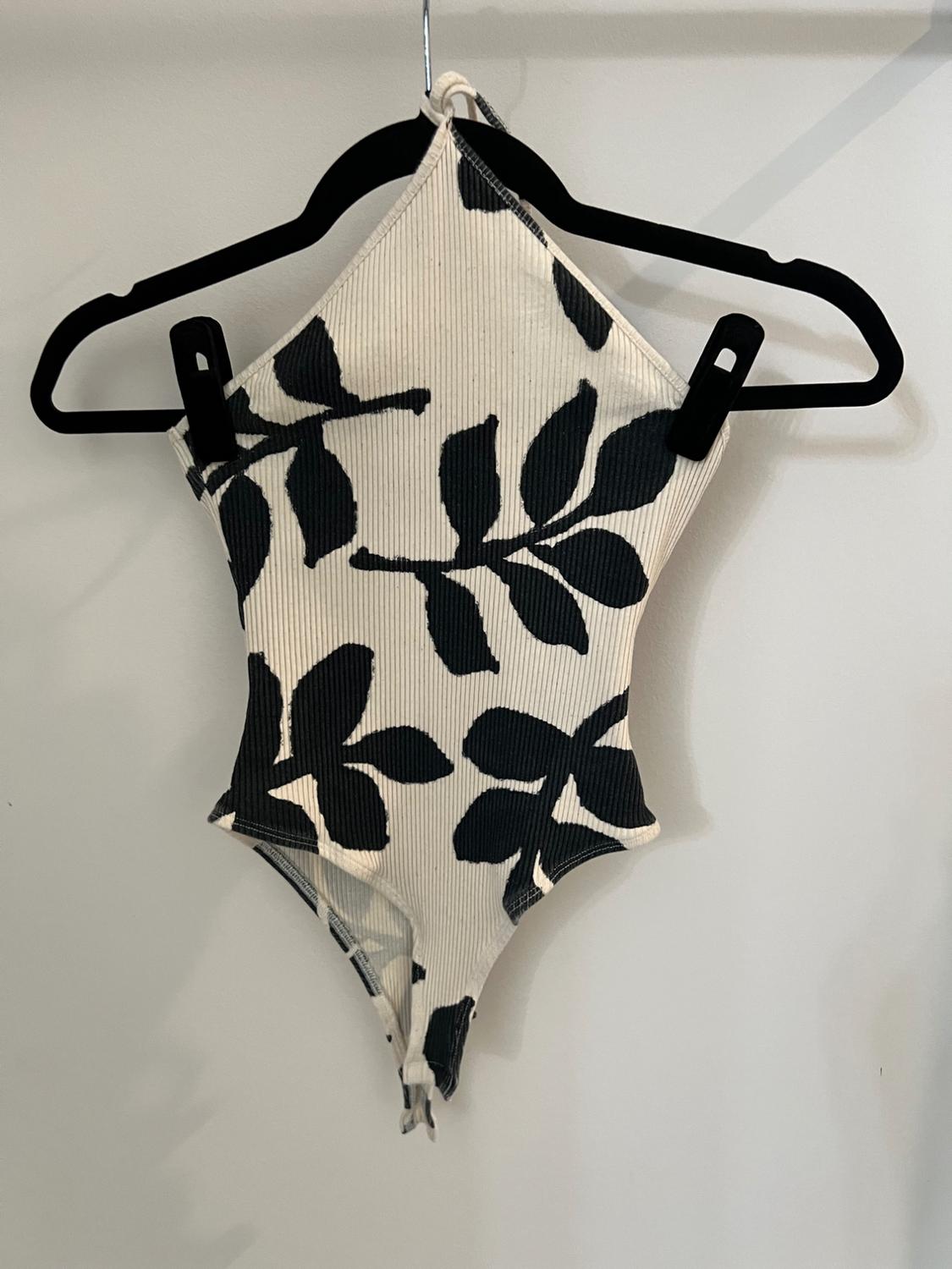 PRINTED HALTER NECK BODYSUIT