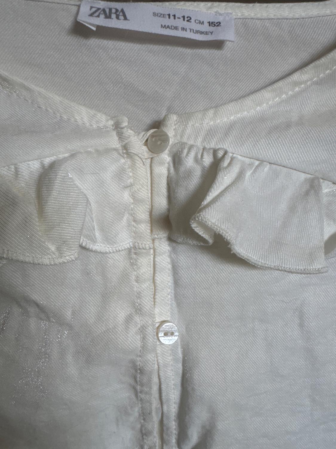 BLOUSE WITH RUFFLES - Image 3