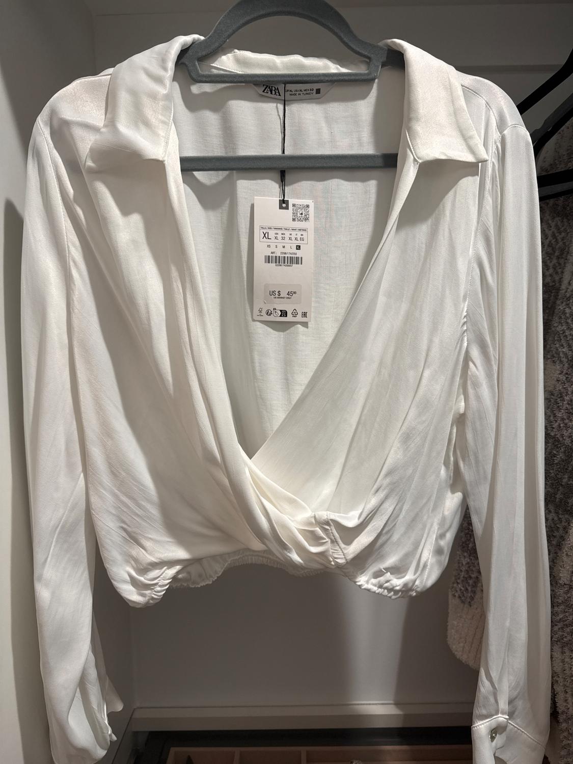 CAMISA SATINADA CROPPED