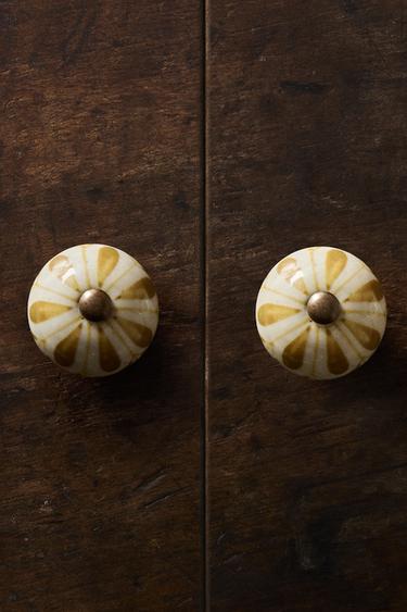 PACK OF CERAMIC FLOWER DOOR KNOBS (PACK OF 2) - Mustard by Zara