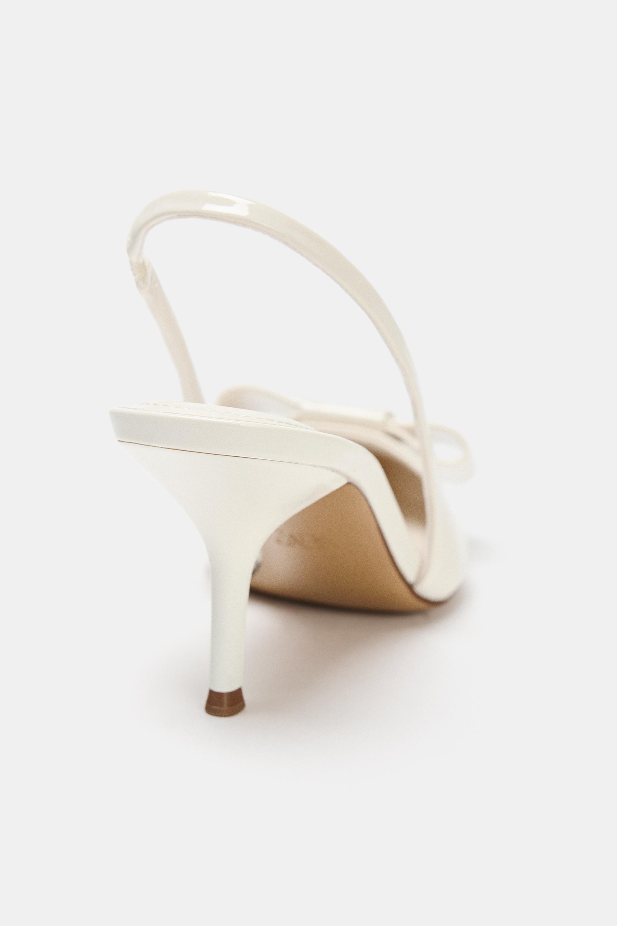 PATENT FINISH BOW HEELS