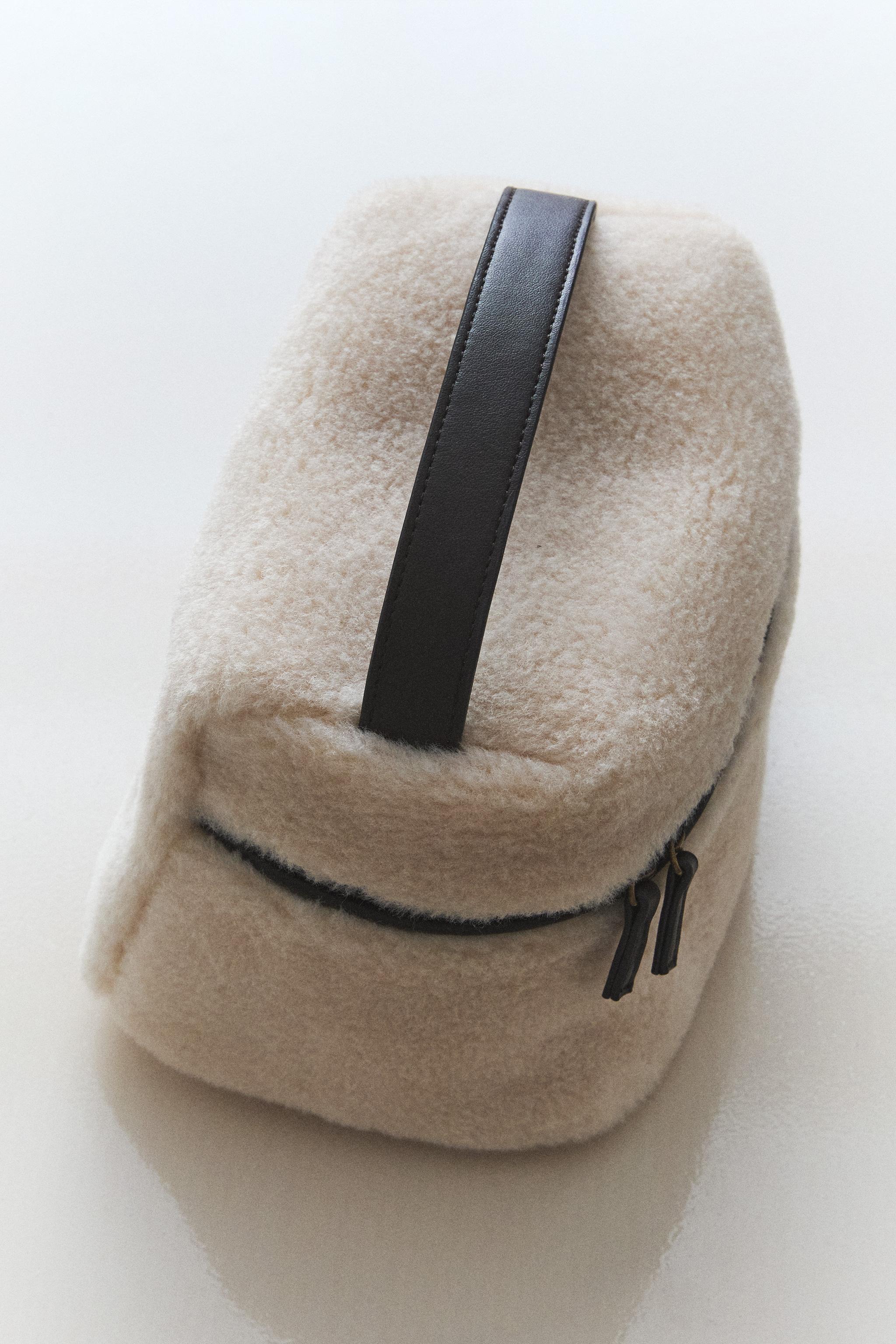 TROUSSE DE TOILETTE EFFET MOUTON