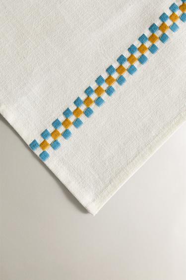 PACK OF COTTON NAPKINS WITH MULTICOLOURED BORDERS (PACK OF 2) - White / Green by Zara - Image 2