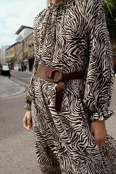 ANIMAL PRINT BELTED DRESS - Zebra de Zara - Image 3
