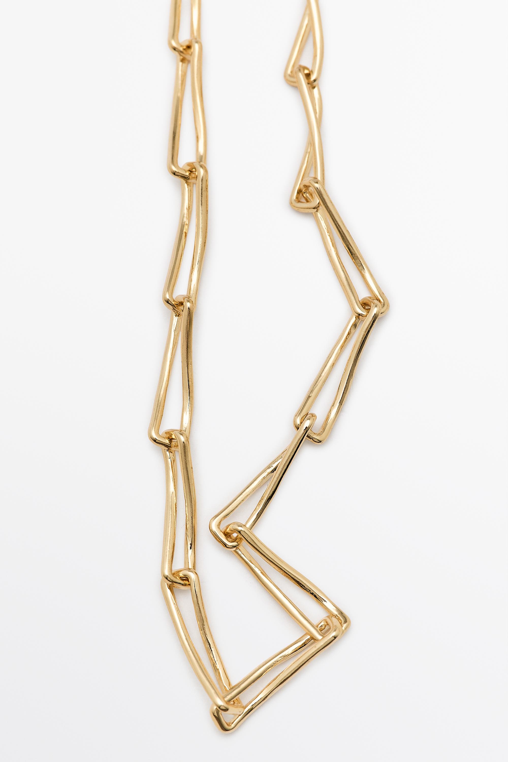 Metal chain link necklace