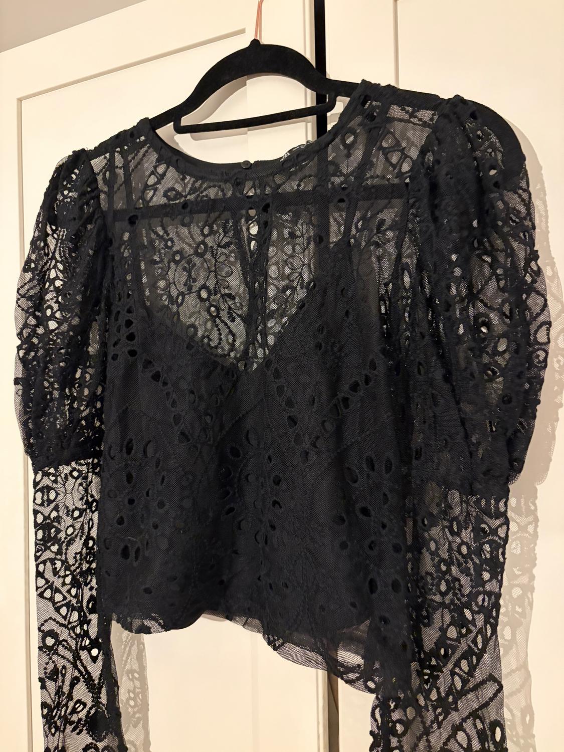 EMBROIDERED TOP WITH PUFF SLEEVES - Image 2