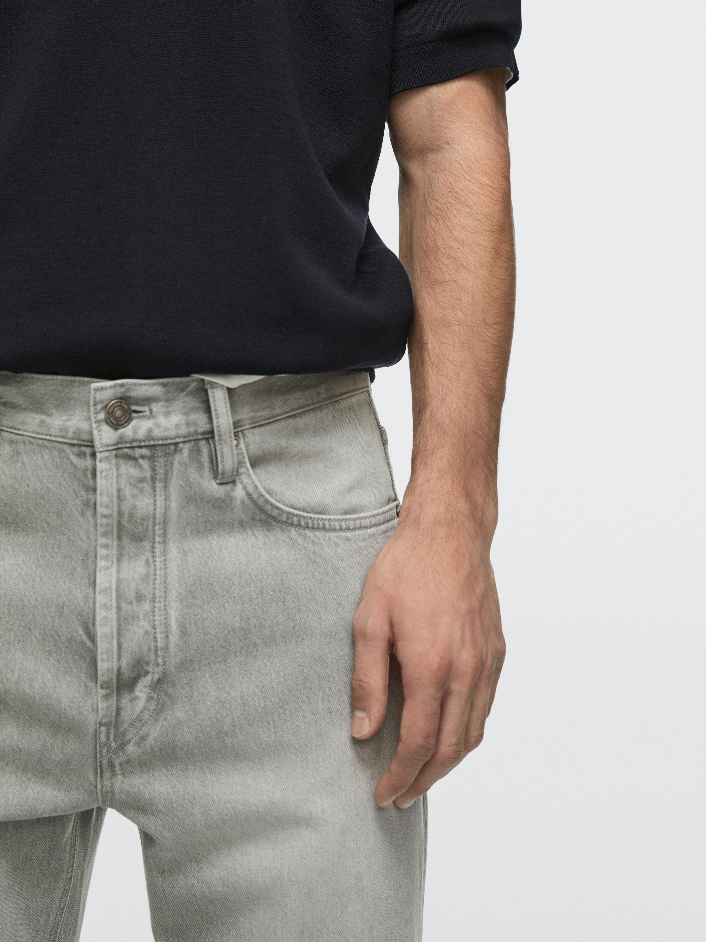 Straight-leg jeans