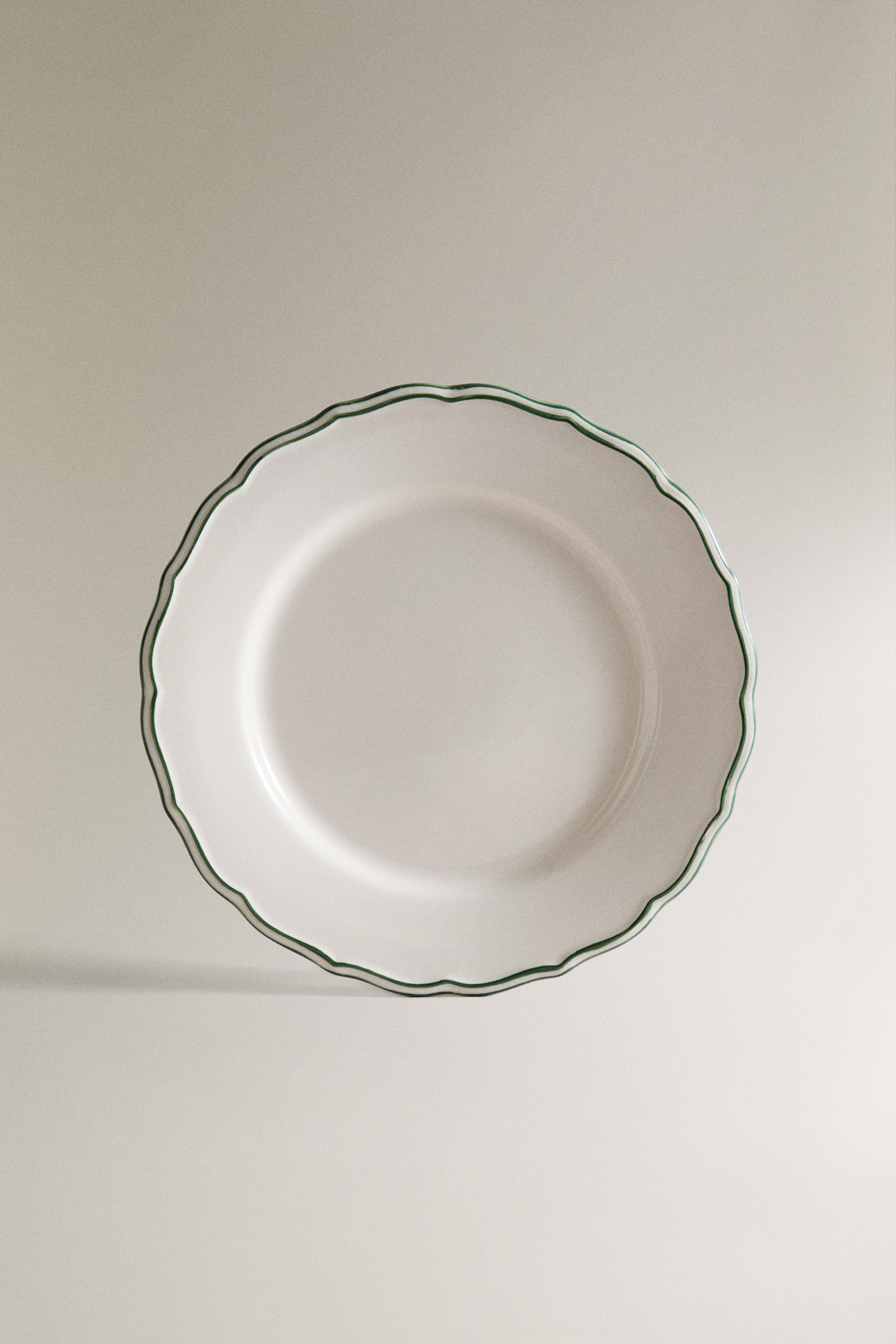 EARTHENWARE DINNER PLATE WITH CONTRASTING RIM