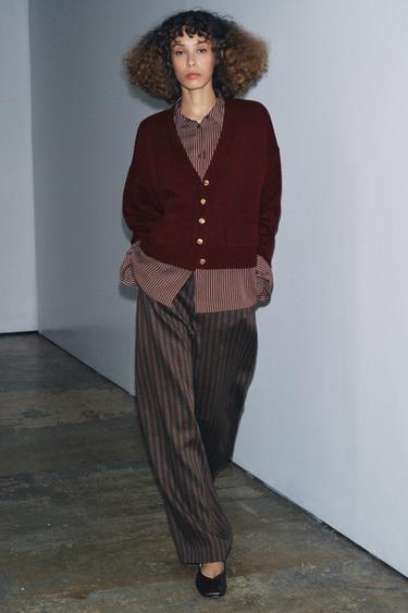 Zara 100% WOOL GOLD BUTTON CARDIGAN - Maroon