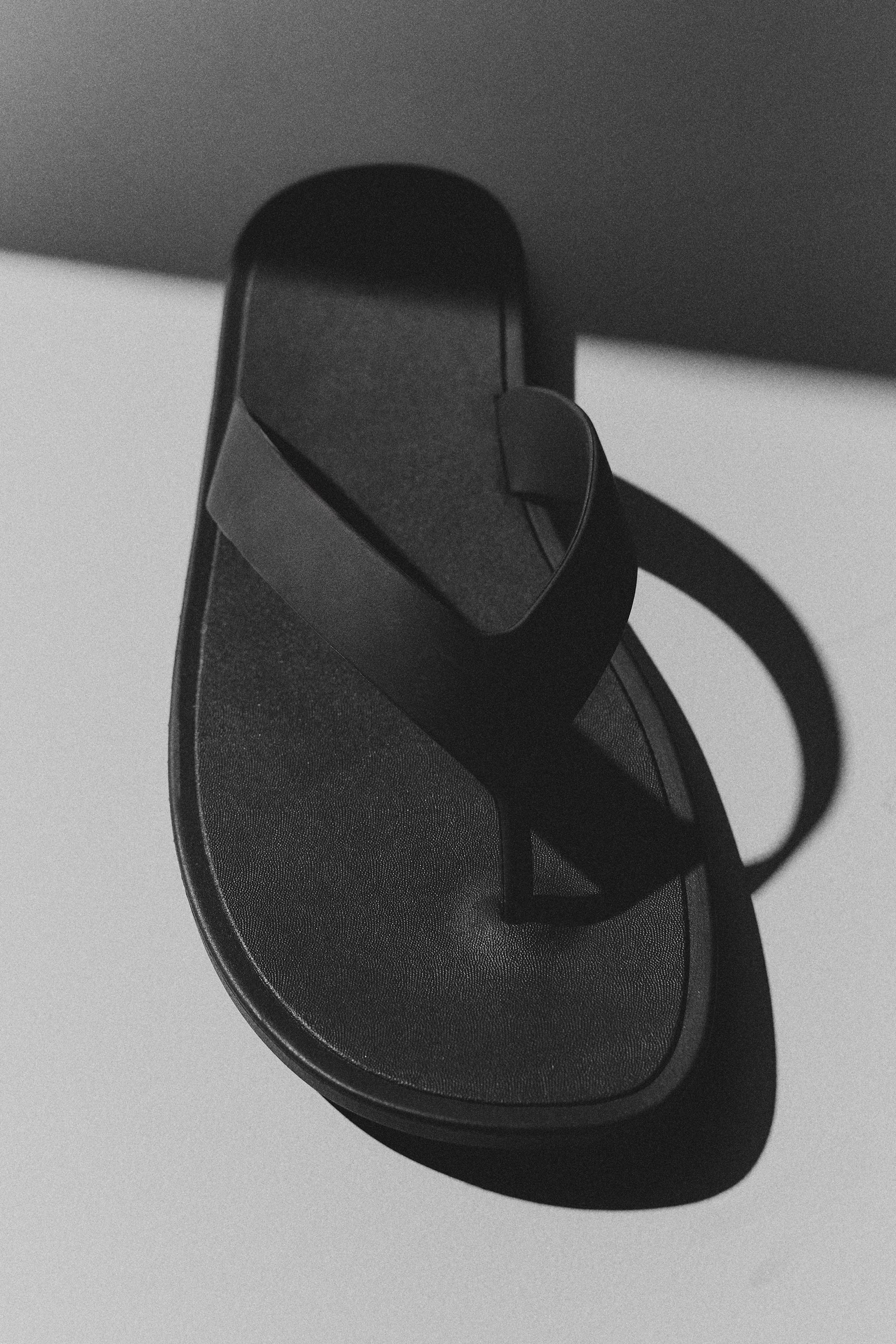 RUBBERISED POOL SANDALS — Navy Blue