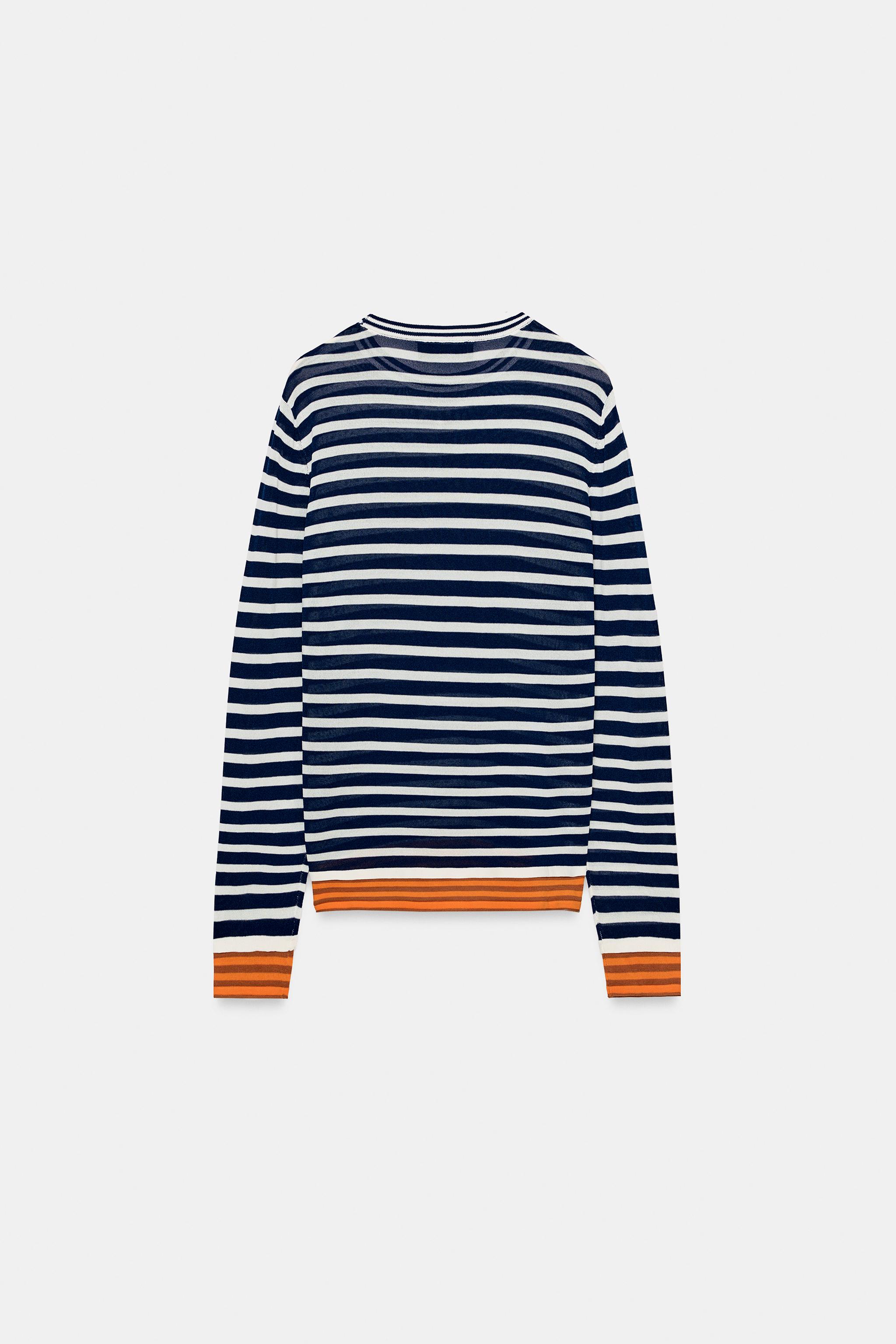 PULL EN MAILLE À RAYURES
