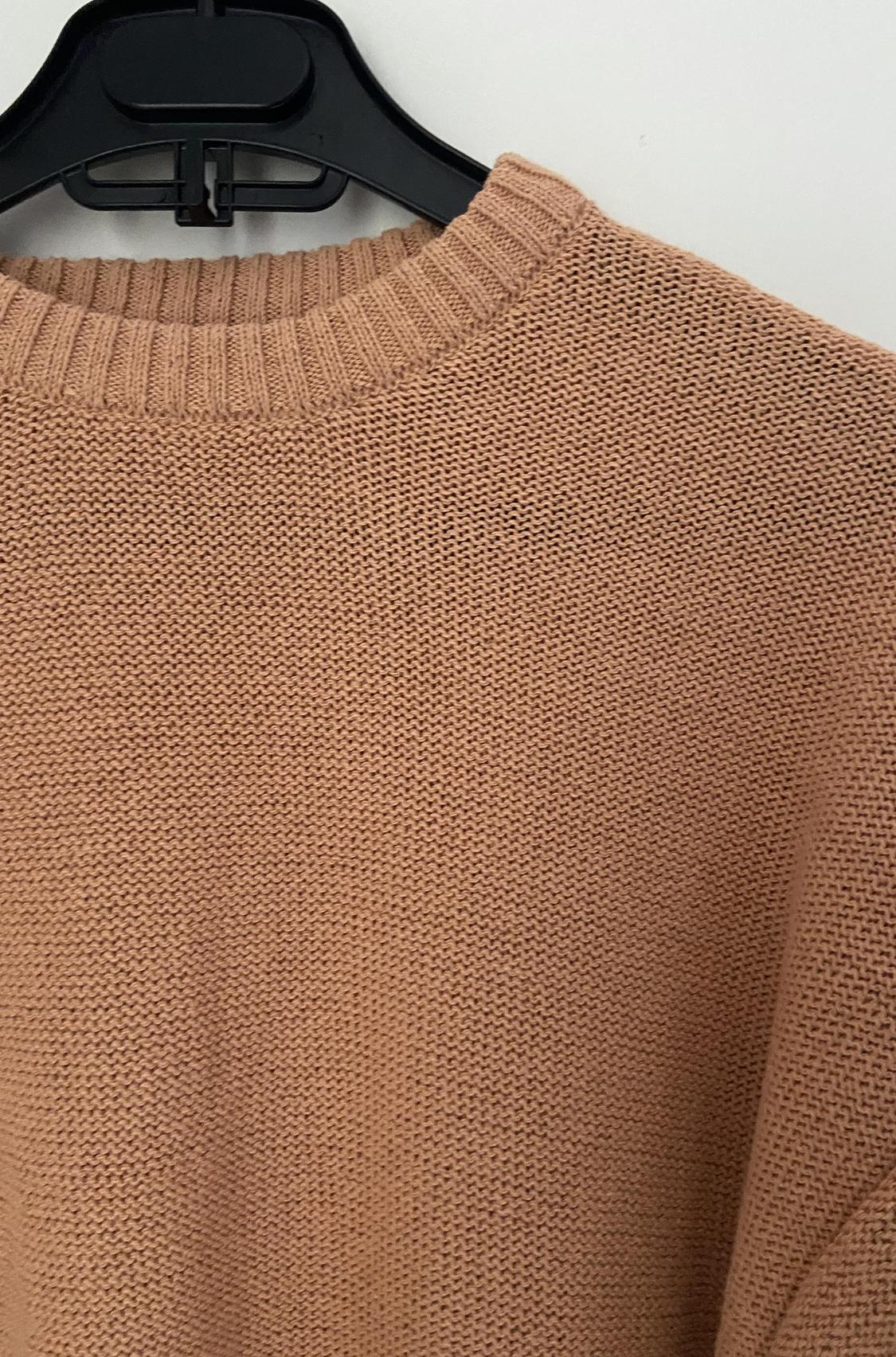 LOOSE FIT SWEATER