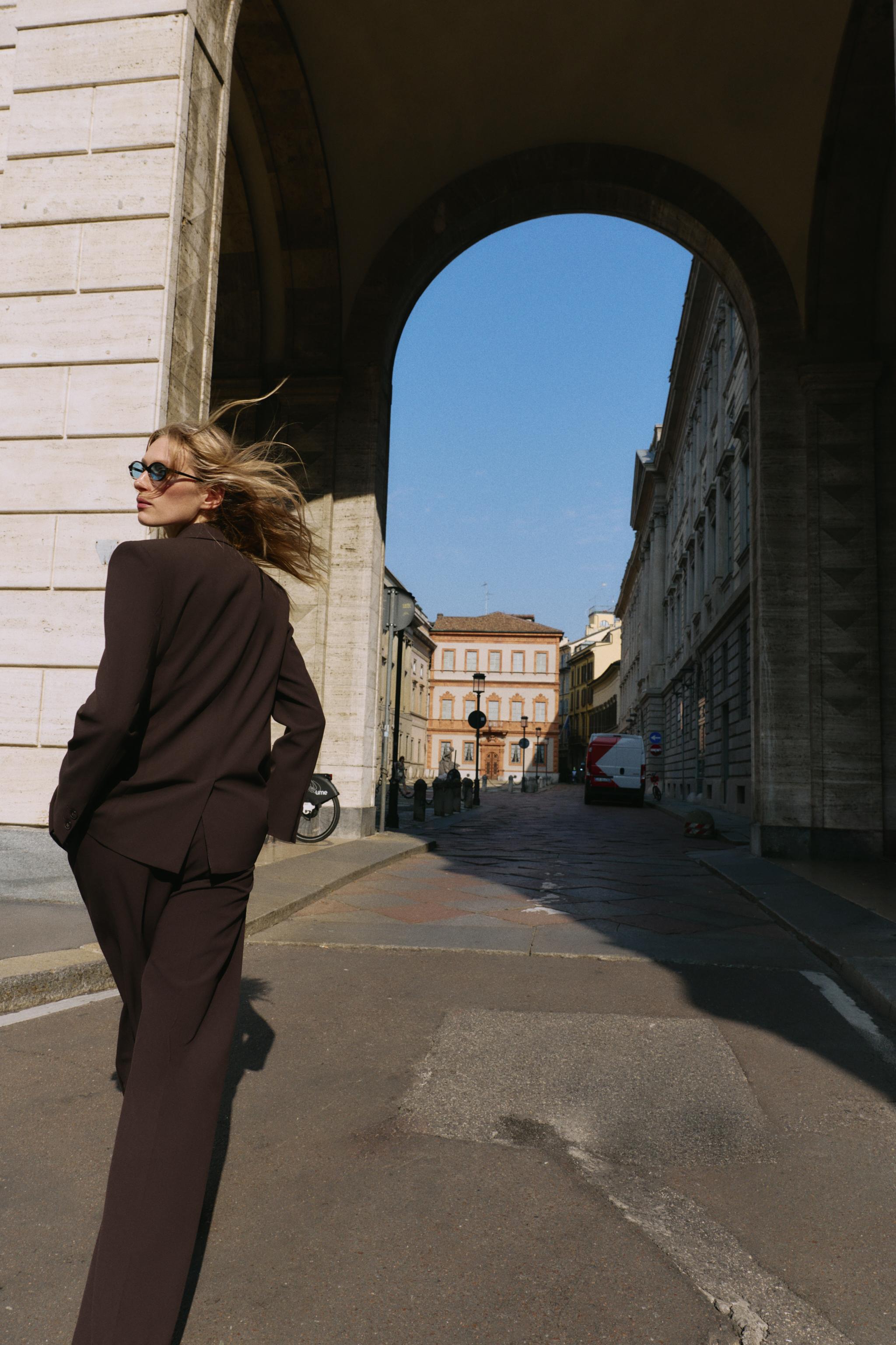 新品未使用 ZARA ダブルブレストブレザー ストレートレッグパンツ セット ダブルブレストブレザー & ジャケット | メンズ | 最新