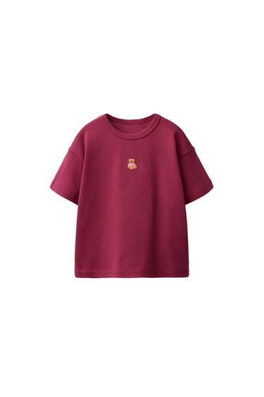 Zaras ENFÄRGAD T-SHIRT MED NALLEBRODERI - Vinröd