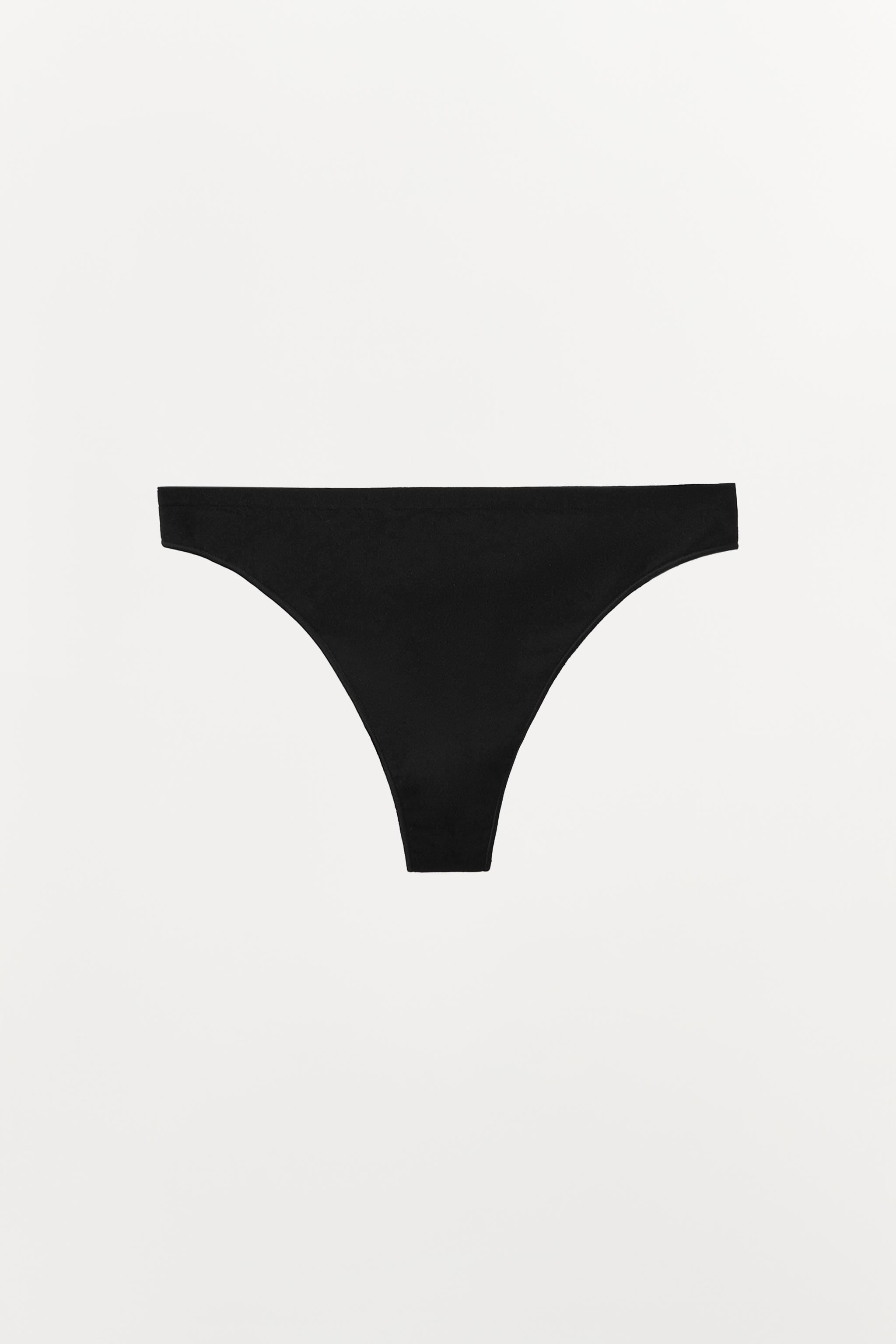 SEAMLESS SOLID THONG — Black