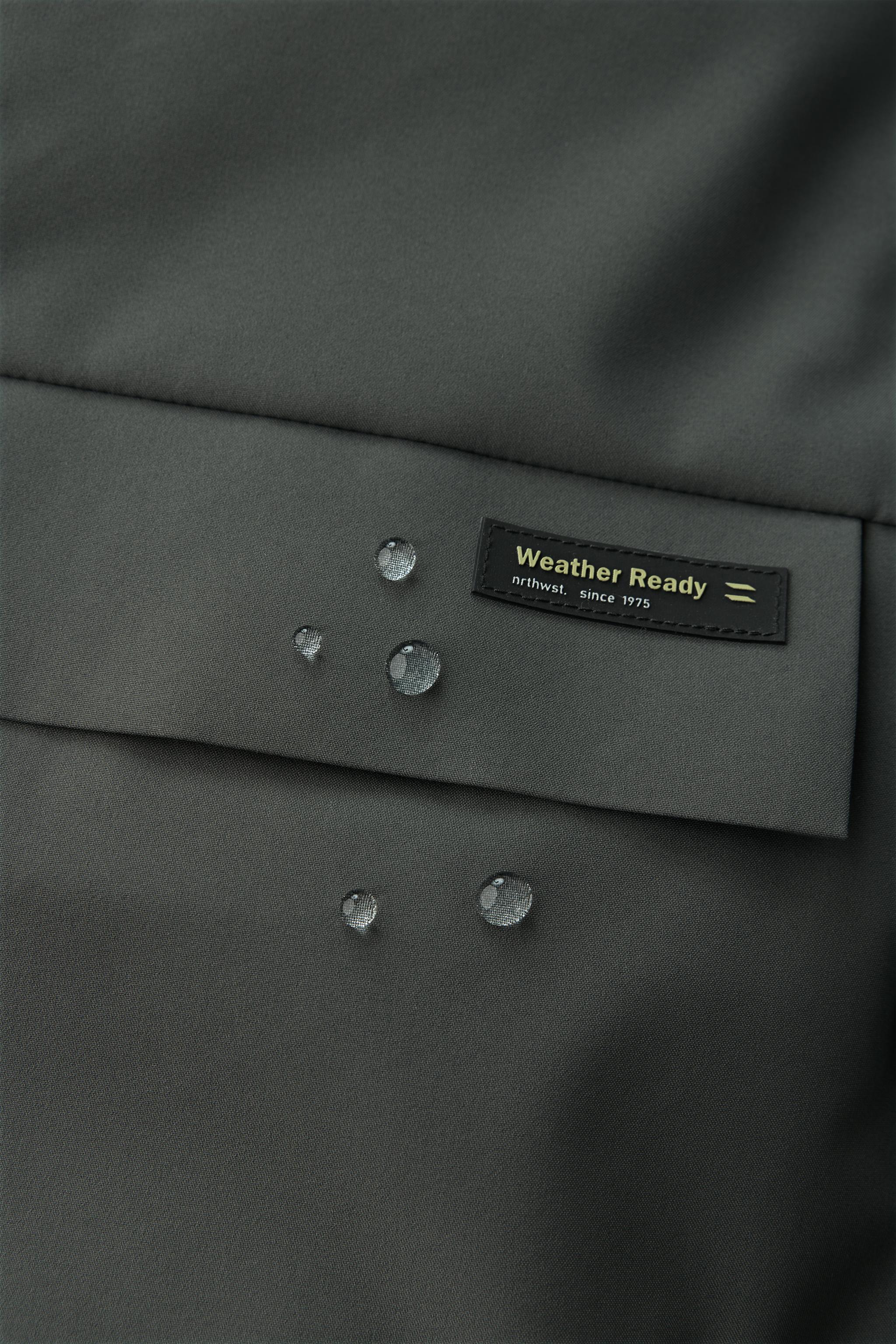 WATER REPELLENT FEATHER AND DOWN PUFFER COAT WITH LABEL