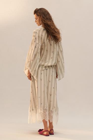 LIMITED EDITION STRIPED FLORAL BLOUSE - Printed by Zara - Image 2