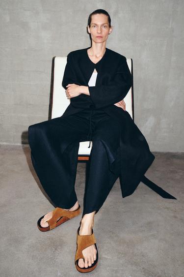 LIMITED EDITION FLAT SPLIT SUEDE SANDALS - Brown by Zara