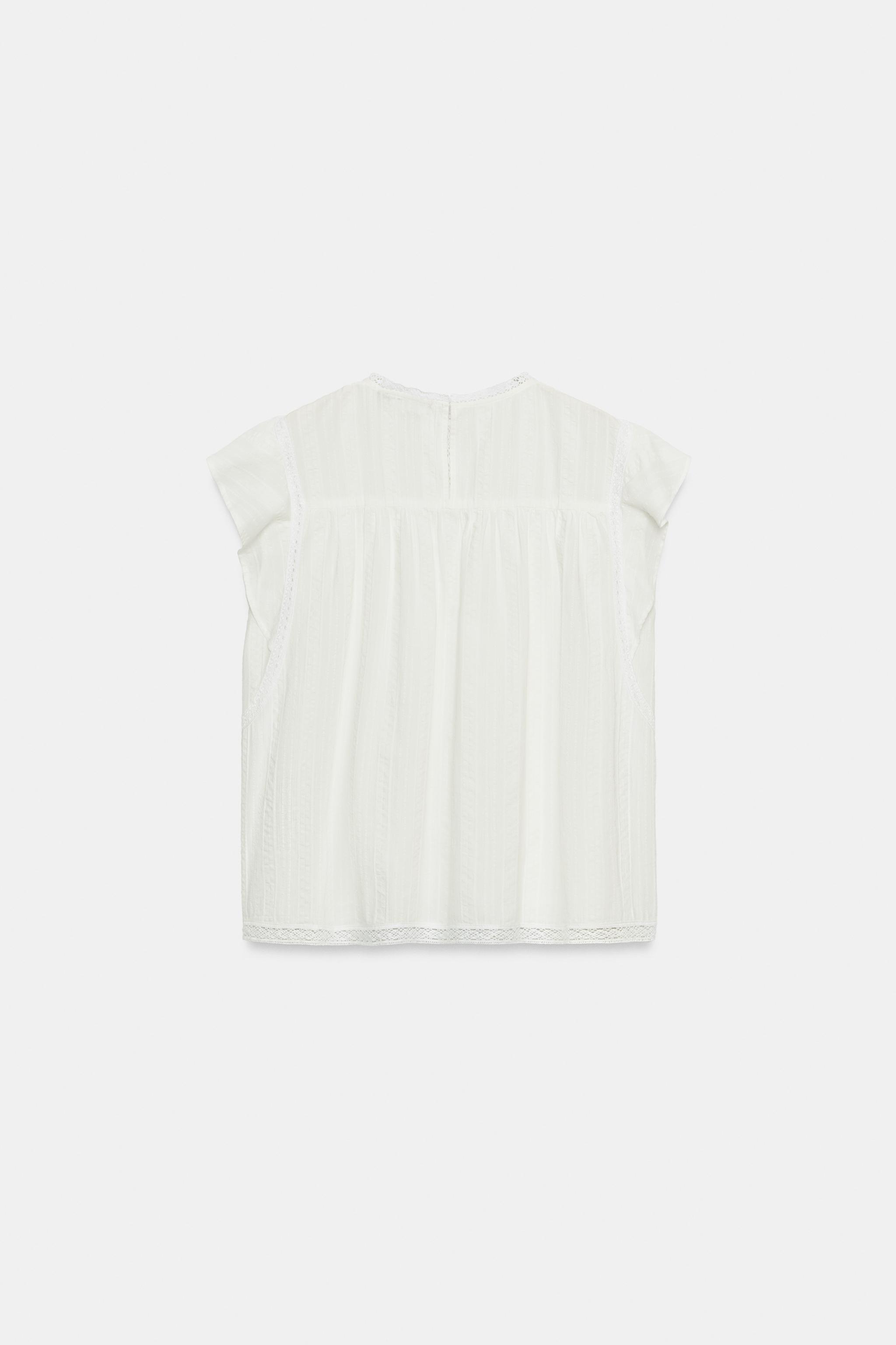 ROMANTIC LADDER TRIM TOP
