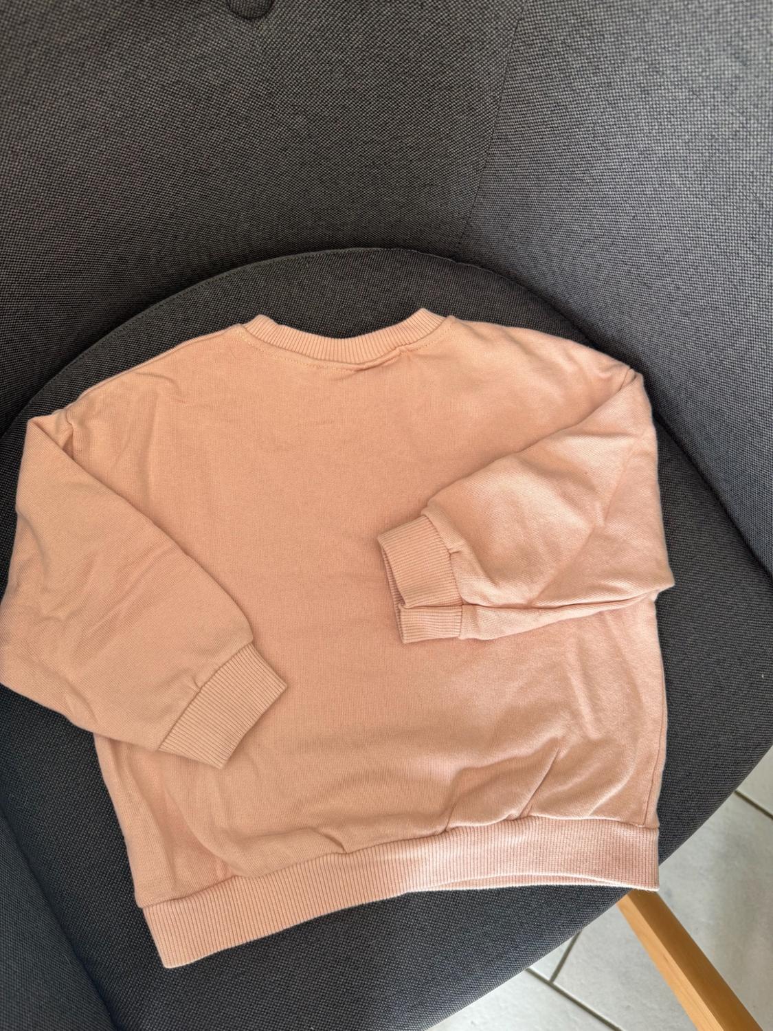 AMOUR AMOUR SWEATSHIRT - Image 2