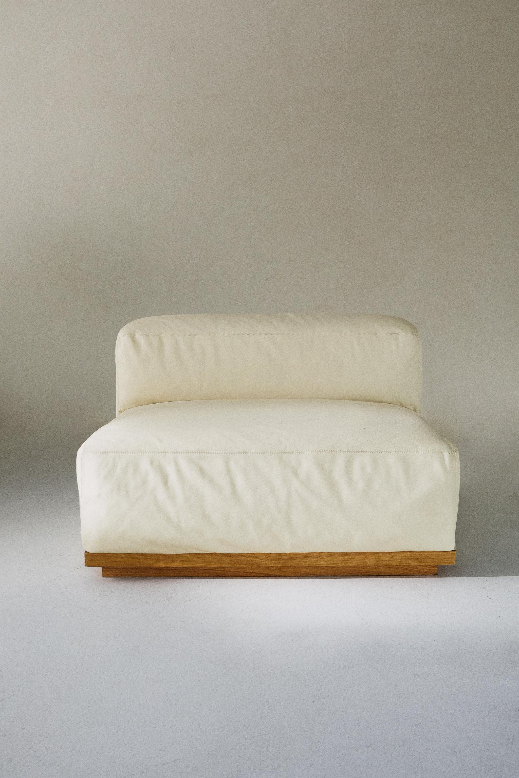 SOFA 02 | CENTERPIECE MODULE
