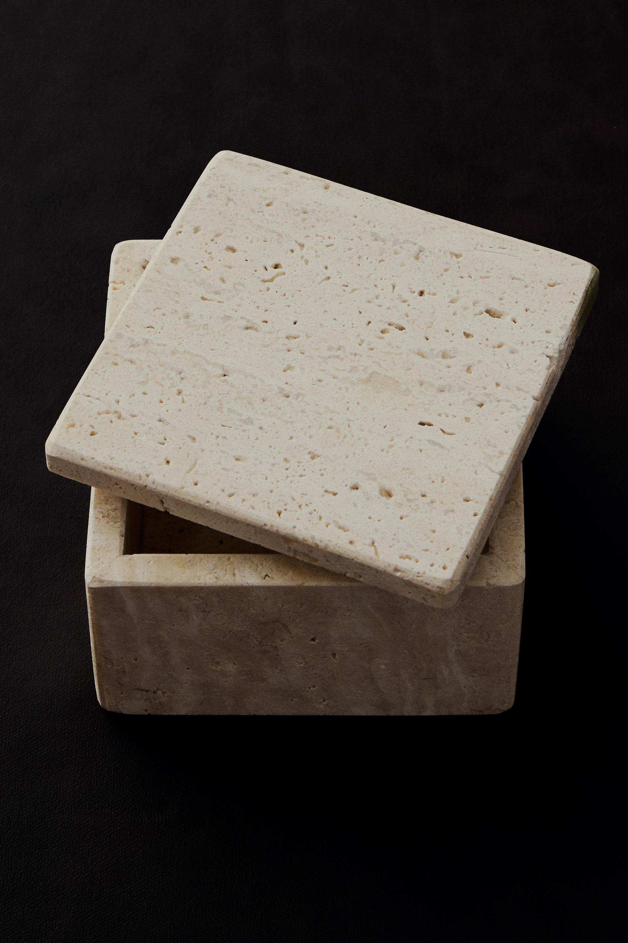 BEIGE MARBLE BATHROOM ORGANIZER BOX