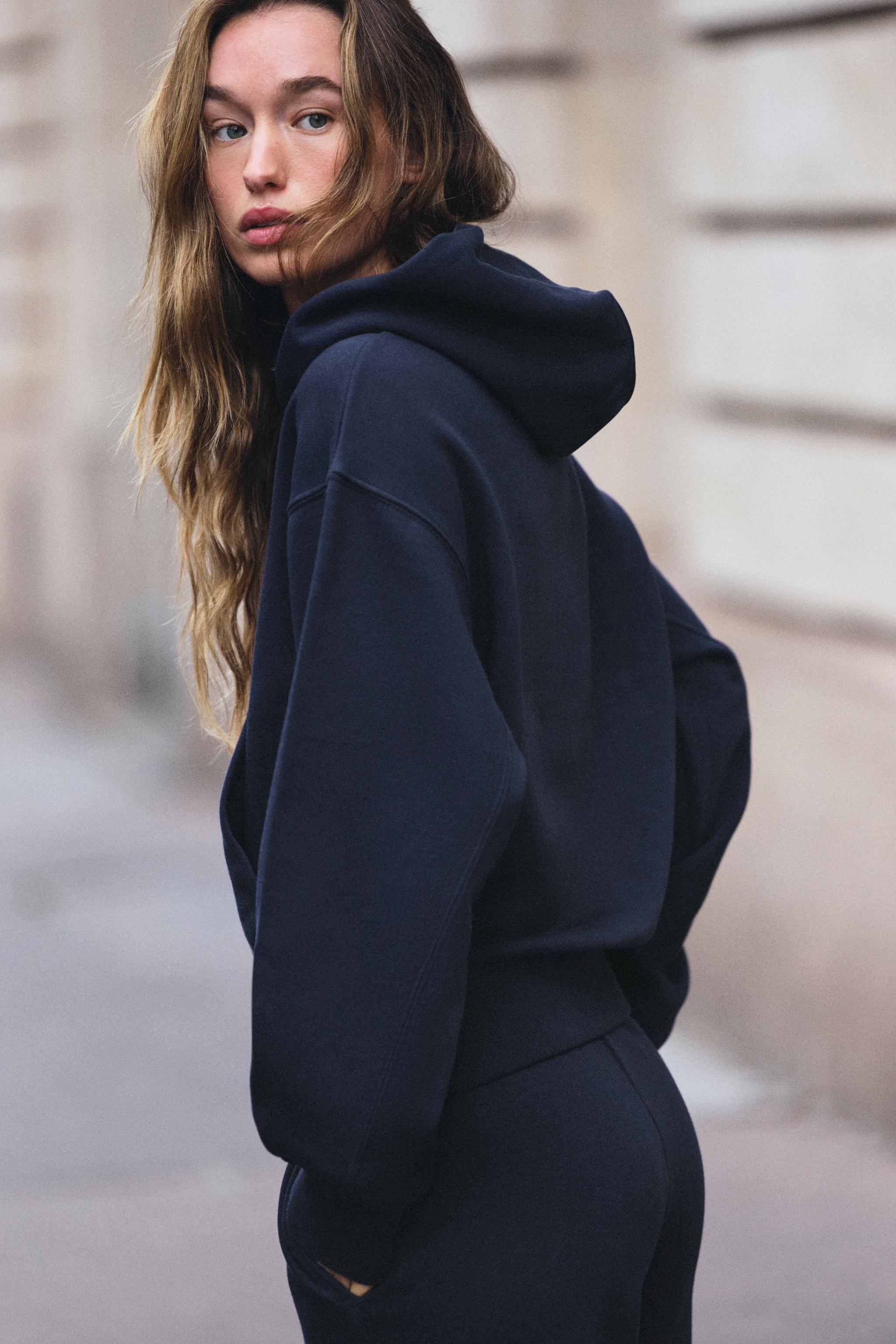 Zara BASIC KAPÜŞONLU SWEATSHIRT görsel 3