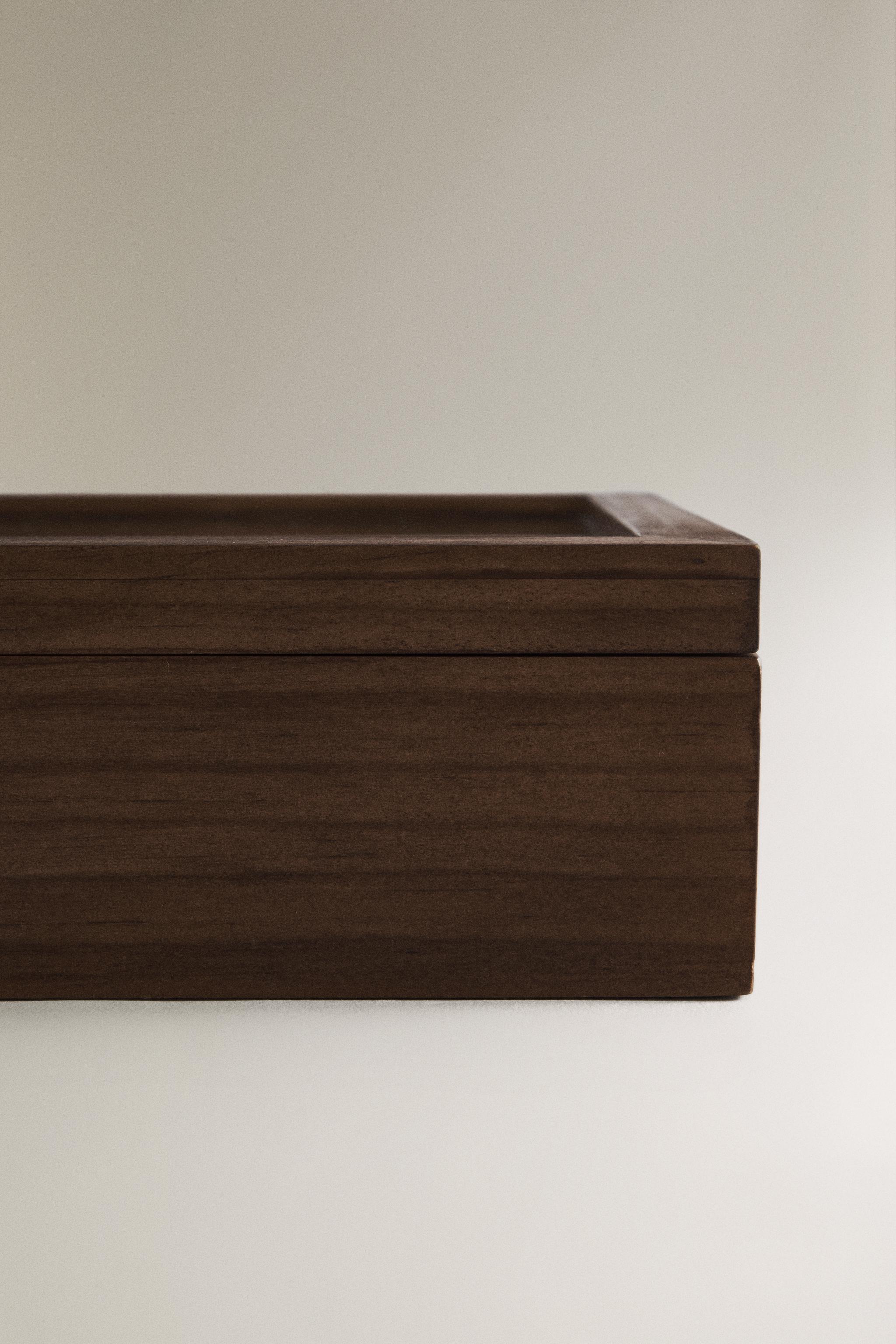 WOODEN JEWELRY BOX