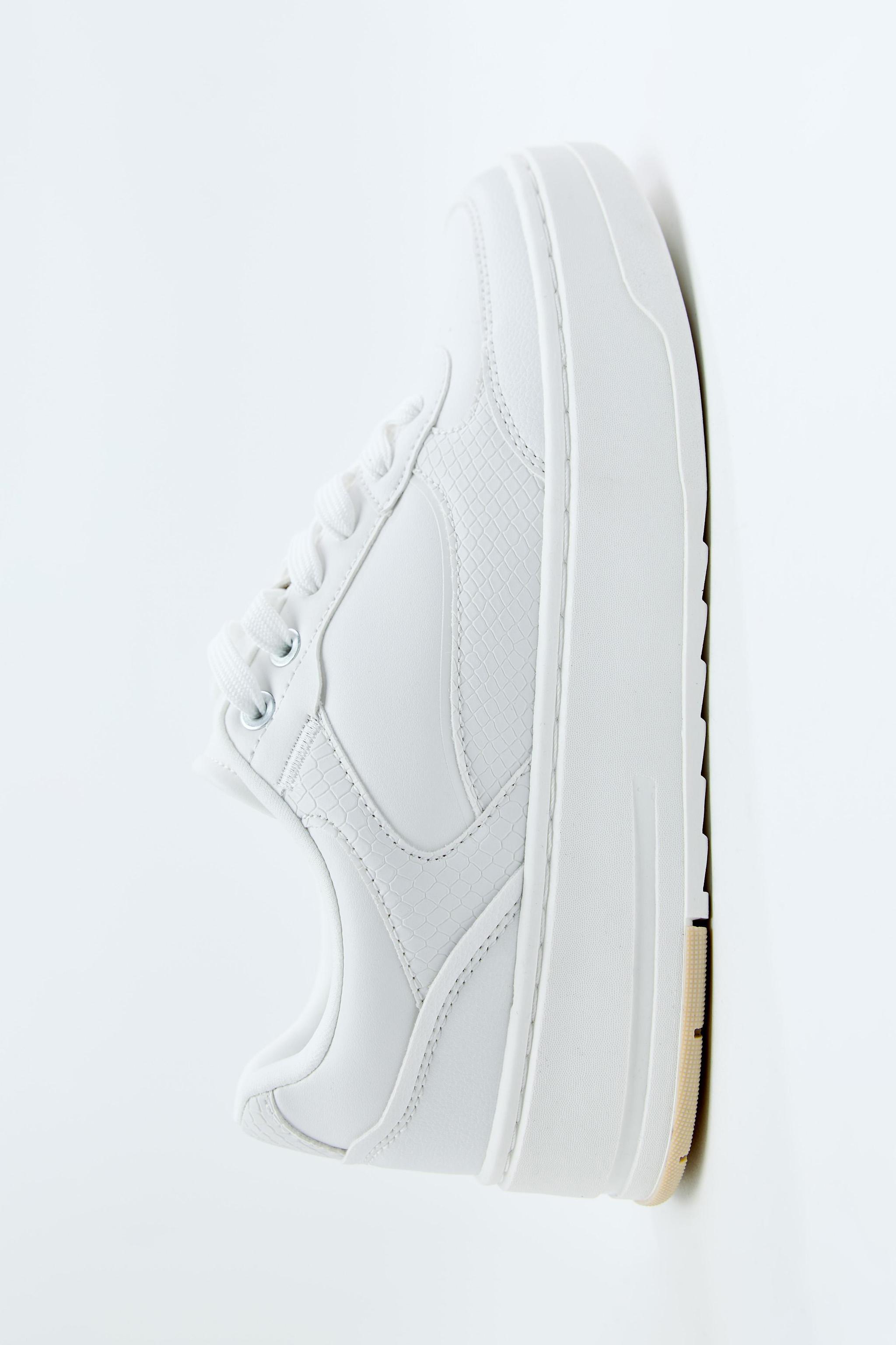 Zapatos fila altos on sale zara