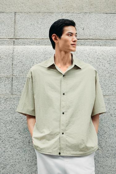 LIGHTWEIGHT TECHNICAL SHIRT - Greenish by Zara