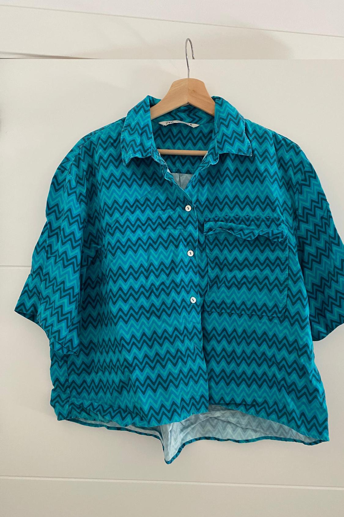 PRINTED HALTER NECK SHIRT