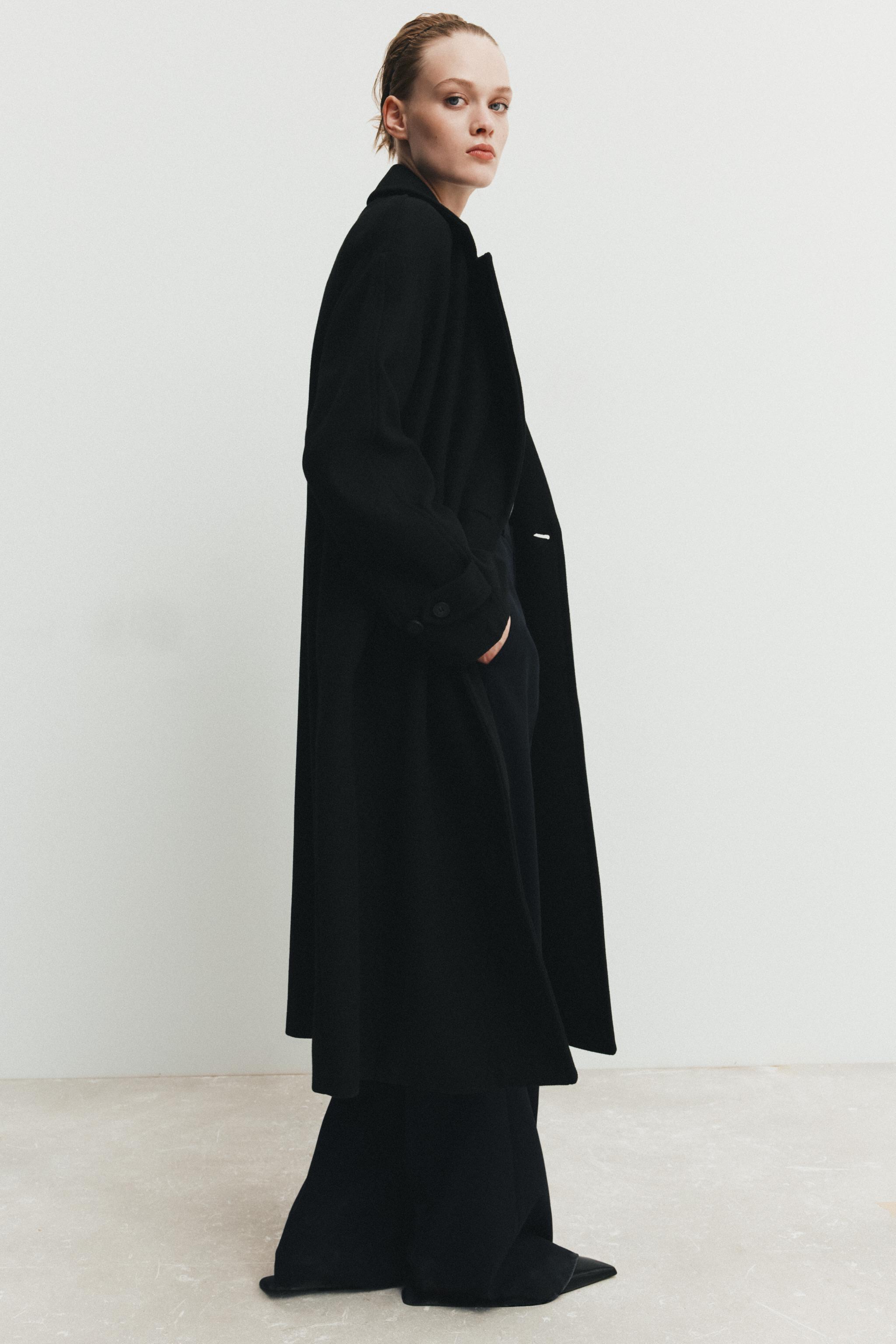 SOBRETUDO OVERSIZE CRUZADO - Bege | ZARA Brasil