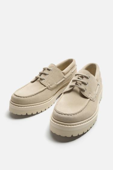 CHAUSSURES BATEAU EN CUIR - Blanc écru de Zara - Image 3