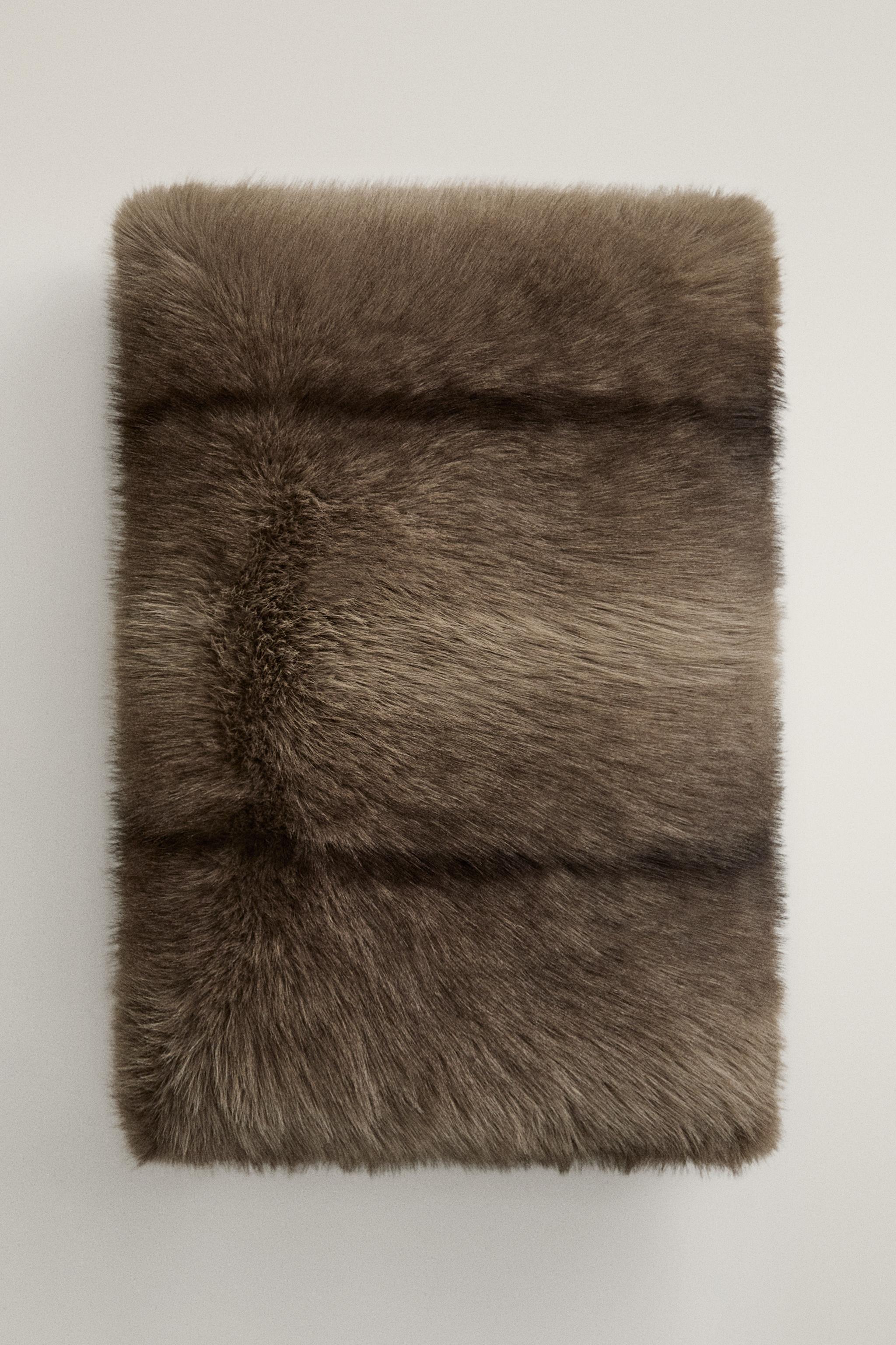 STRIPED FUR THROW PILLOW COVER
