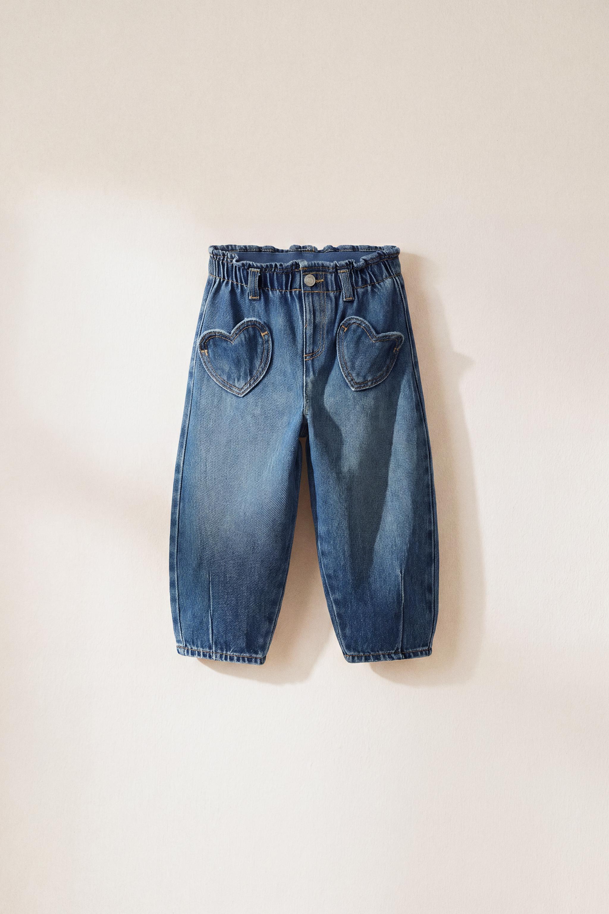 HEART POCKET BAGGY JEANS — Mid-blue