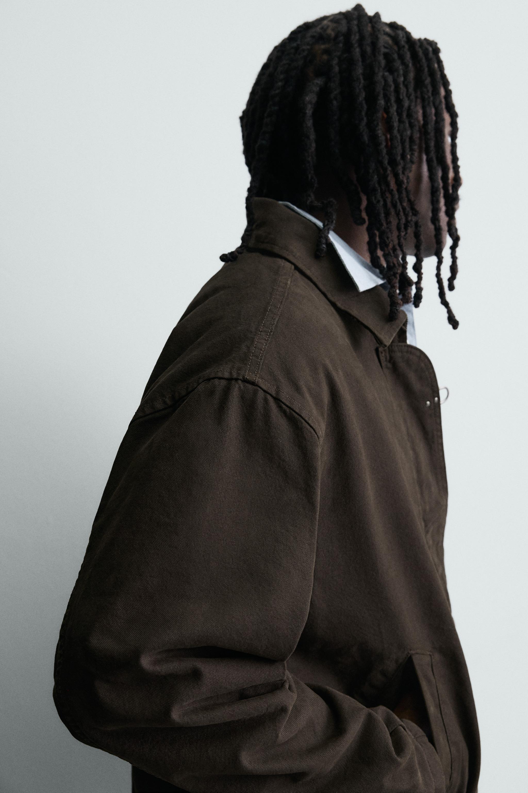 BLOUSON COURT AVEC BRANDEBOURGS